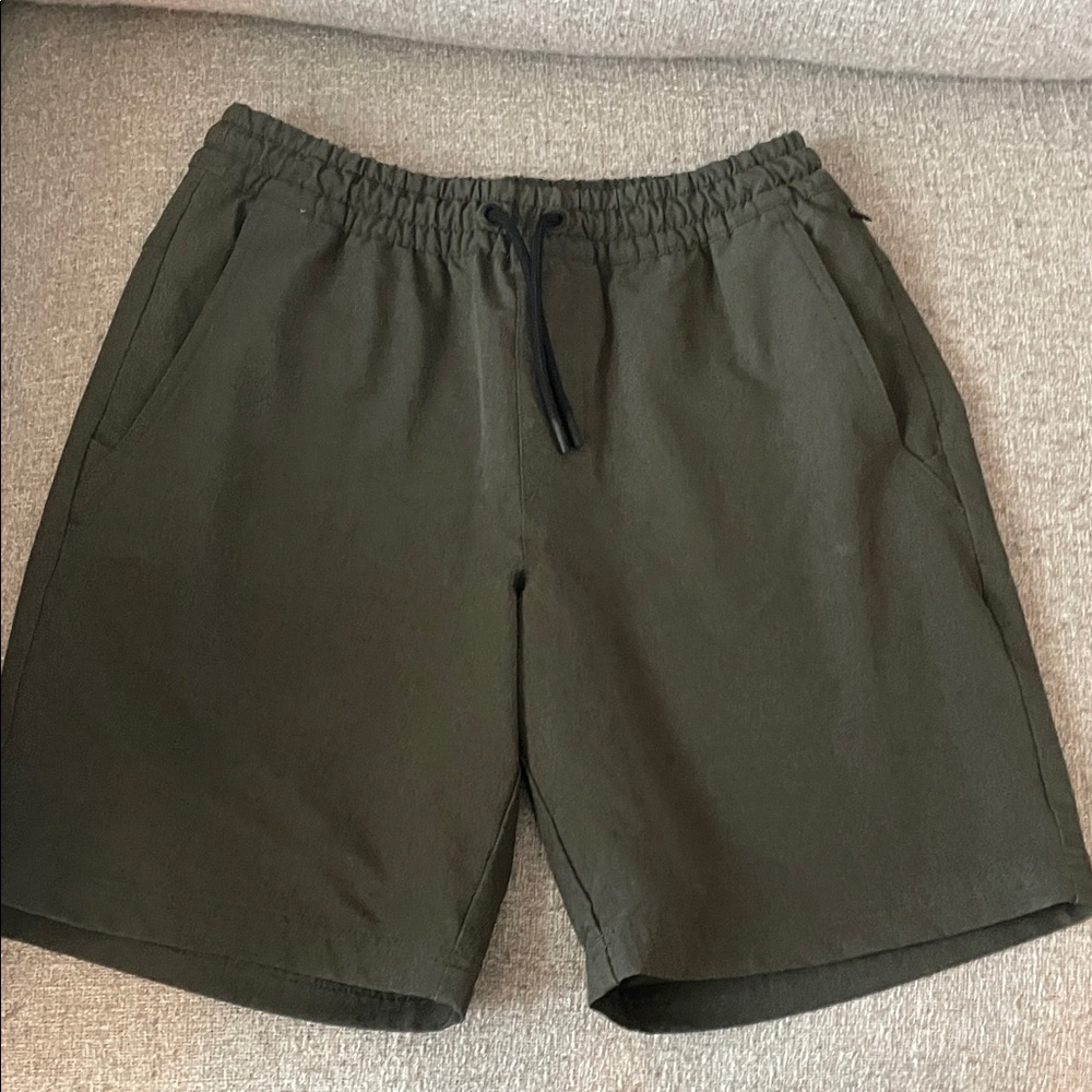Old Navy Men's Olive Drawstring Shorts with Side Pockets